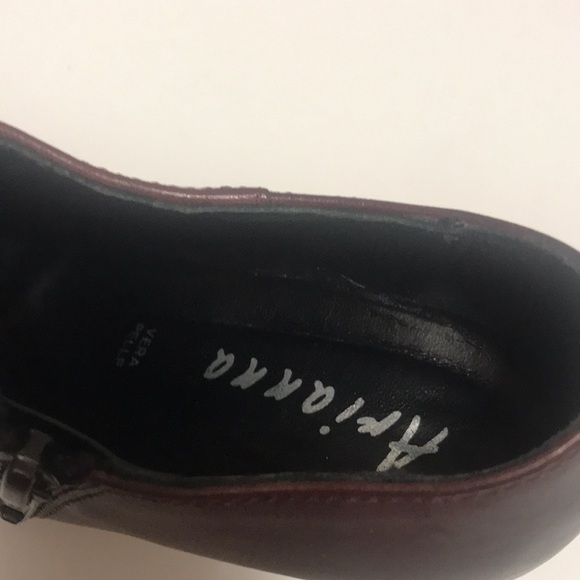 𝅺Arianna Vera Pelle Women’s Shooties Size 36 - Picture 12 of 13